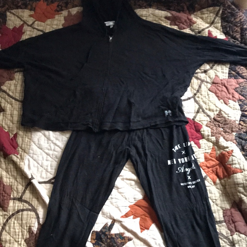 Vs angels sweatpants outfit thin material excellent condition size XS